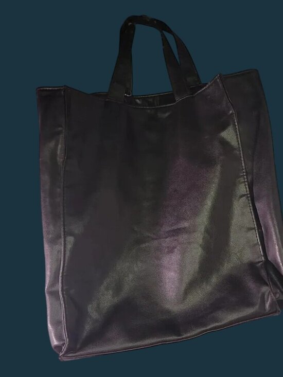 TR Bentley Handbags - TR Bentley Tote Shoulder Bag Faux Leather Black Attached Change Purse Vintage